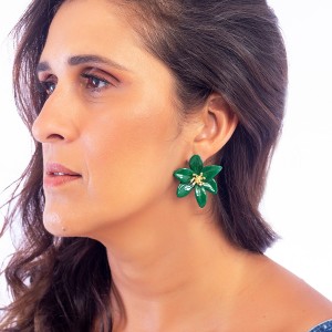 Brinco Flor Grande Esmaltado Verde com Miolo Dourado