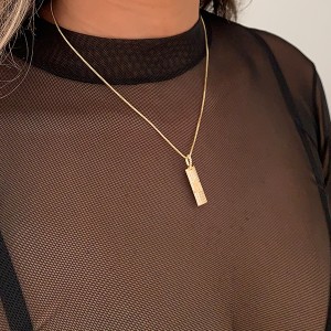 Colar Letra A Retangular 43 cm Cravejado em Zircônia Banhado a Ouro 18k