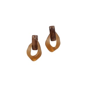 Brinco Elo Duplo Resina Caramelo e Marrom