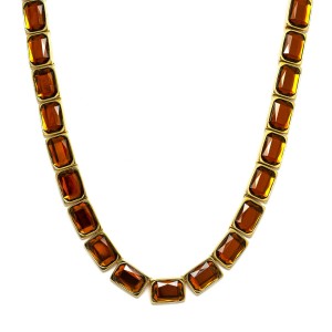 Conjunto Brinco e Colar Dourado com Pedra Caramelo