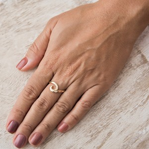 Anel Onda Tipo Caracol Banhado a Ouro 18 k