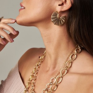 Brinco Argola Leque Dourado