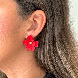 Brinco Flor Jasmim Esmaltado Vermelho com Miolo em Dourado