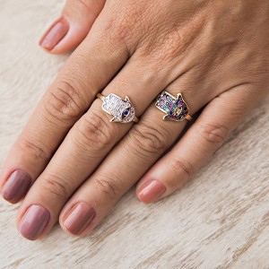 Anel Hamsá Cravejado Zircônias Coloridas Banhado a Ouro 18k