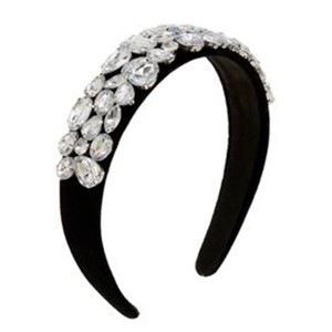 Tiara Preta Bordada com Pedras na Cor Cristal 