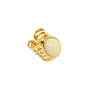 Anel Oval Resina Branco Off e Recortes Dourado Regulável
