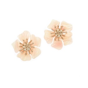Brinco Flor Resina Bege com Miolo dourado